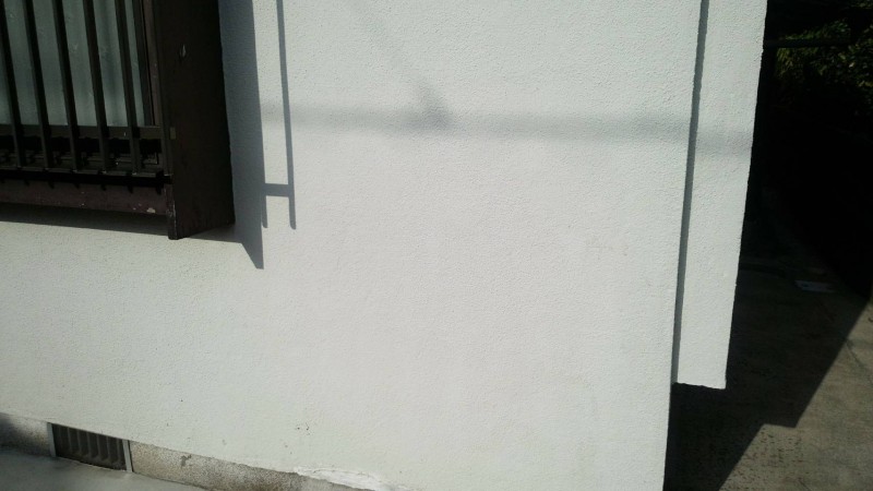 久留米市荒木町　外壁塗装工事(シリコン塗料)1回目塗